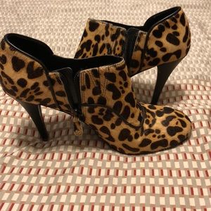 Worn once Rockport Leopard Animal Print Booties